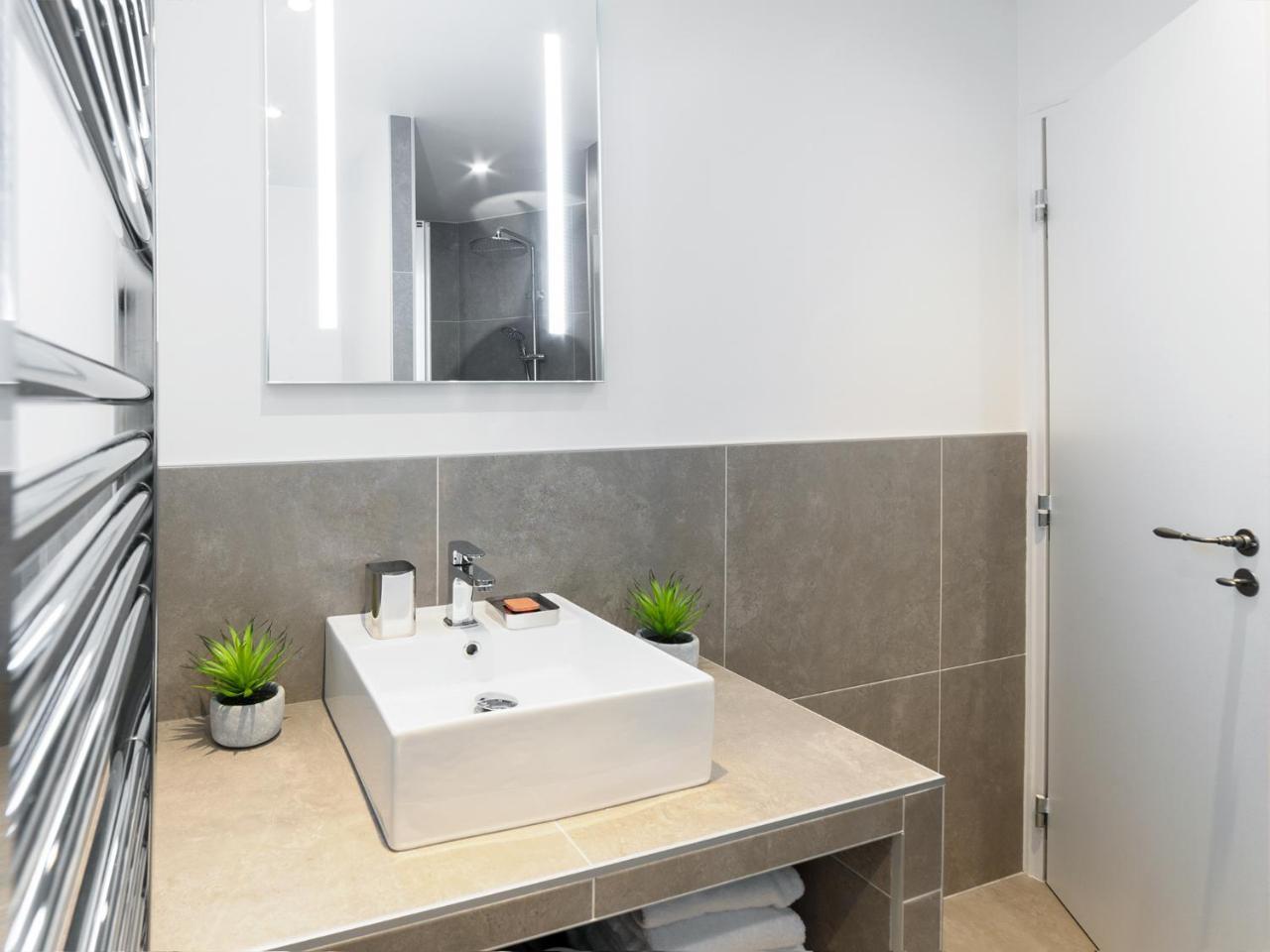 Livinparis - Luxury Ac 2 & 3 Bedrooms Le Louvre Luaran gambar